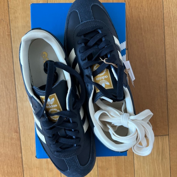 Adidas Samba OG sneakers in navy - Picture 8 of 9